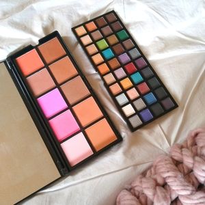 E.L.F MAKEUP SET